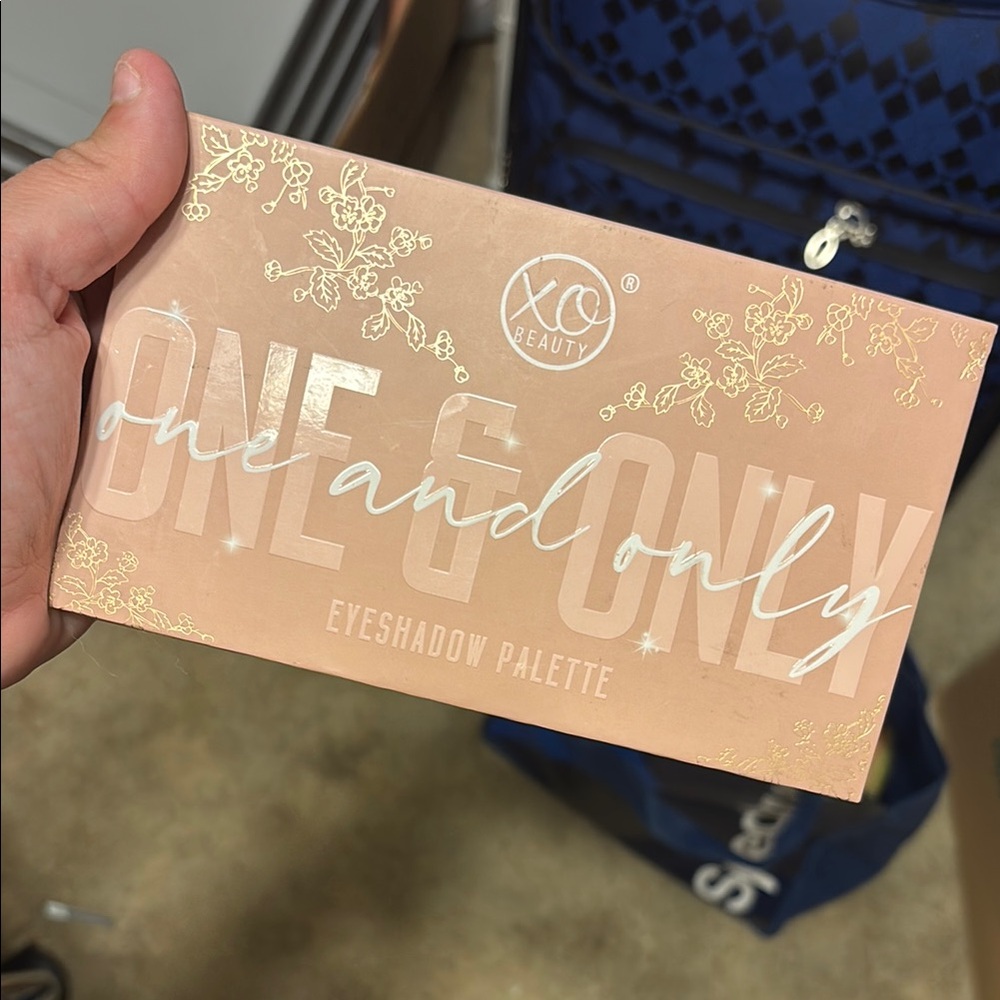 Orange and Gold Eyeshadow Palette for Elegant Looks